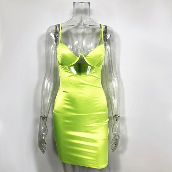 NEW Trend Brat Summer Cutout Dress - Picture 4 of 7